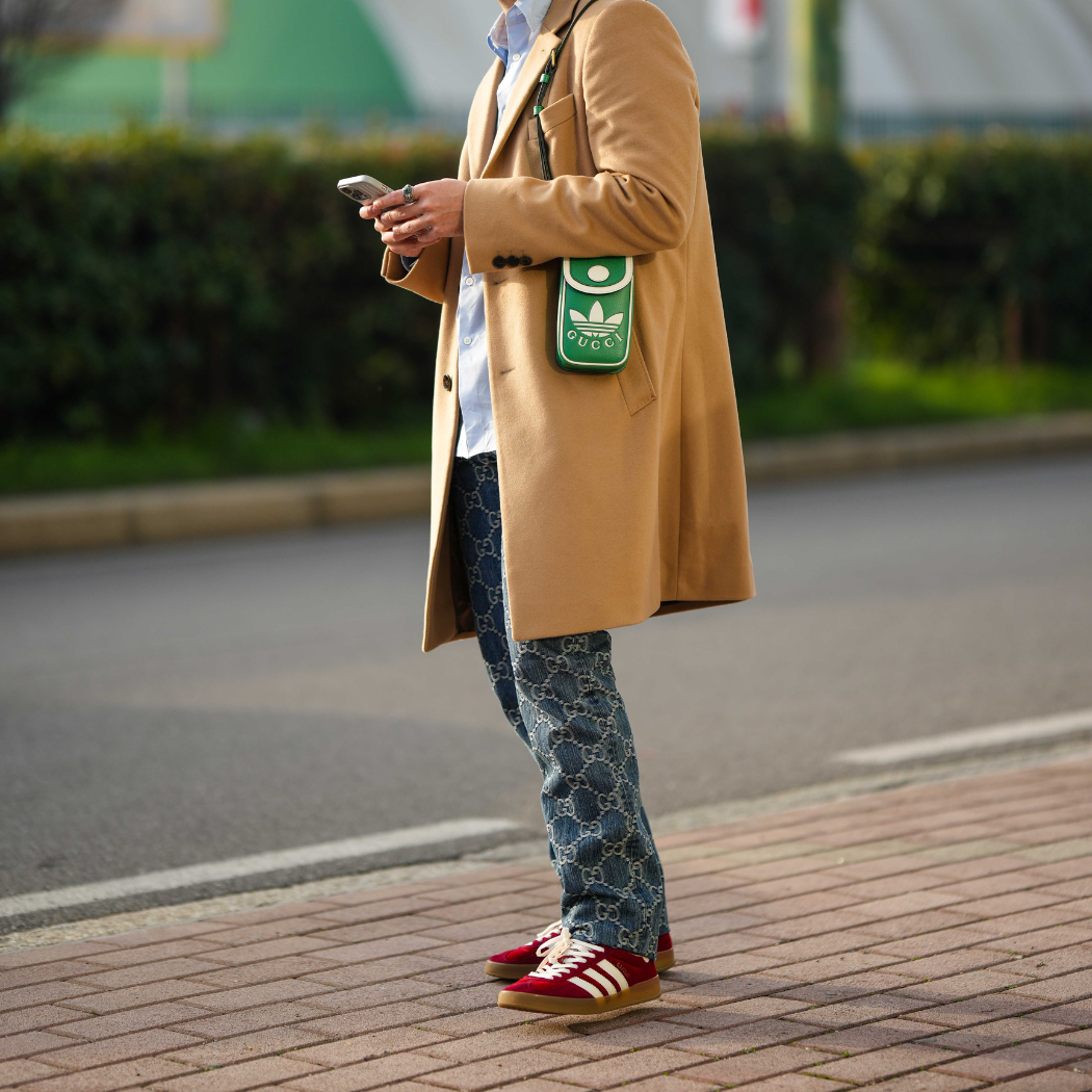 Modne buty męskie na wiosnę 2023. Sześć stylowych modeli, które w tym sezonie zdominowały trendy